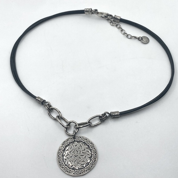 SILPADA Sterling N1711 Floral Medallion Pendant & Clasp Leather Cord Necklace - Picture 2 of 8